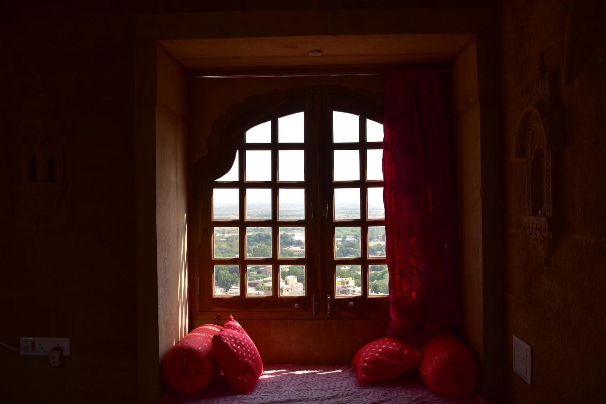 Mud Mirror Guesthouse Jaisalmer Exterior foto