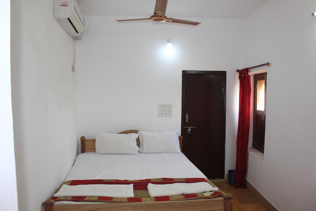 Mud Mirror Guesthouse Jaisalmer Exterior foto