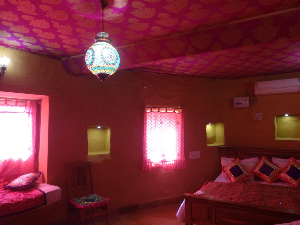 Mud Mirror Guesthouse Jaisalmer Exterior foto