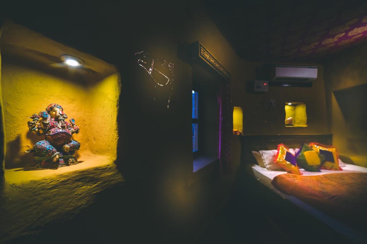 Mud Mirror Guesthouse Jaisalmer Exterior foto